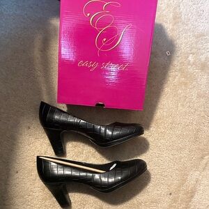 Easy Street Black Textured Heels